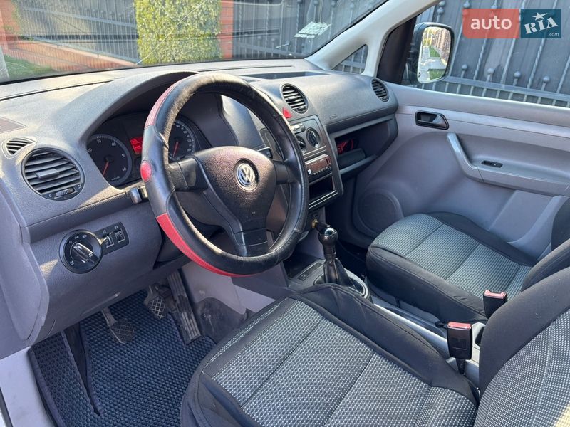 Минивэн Volkswagen Caddy 2007 в Александрие