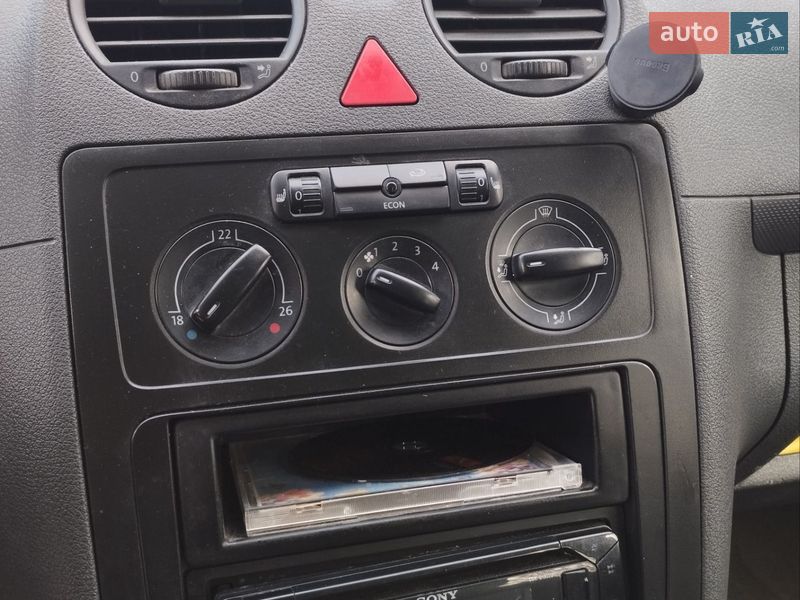 Минивэн Volkswagen Caddy 2005 в Киеве