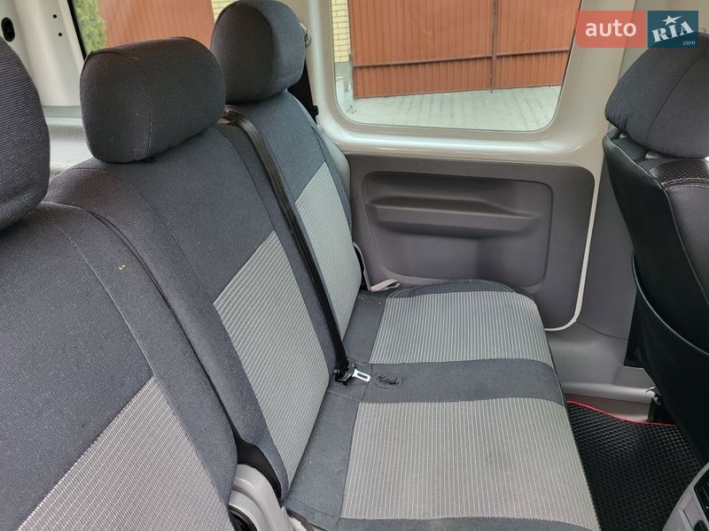 Минивэн Volkswagen Caddy 2006 в Хмельницком