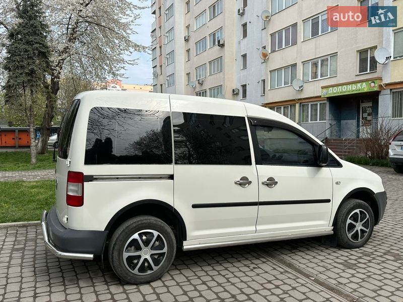 Минивэн Volkswagen Caddy 2004 в Каменец-Подольском