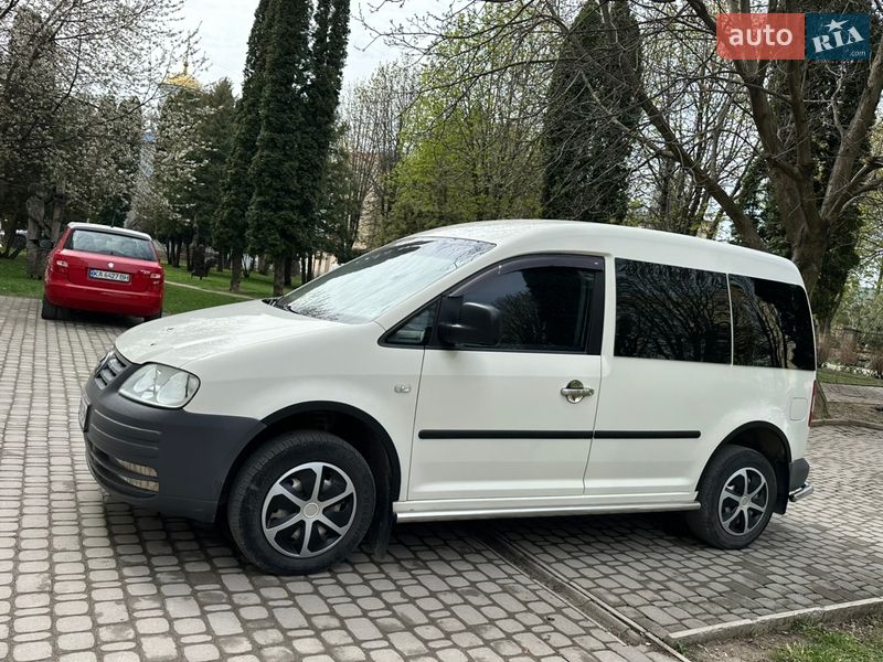 Минивэн Volkswagen Caddy 2004 в Каменец-Подольском