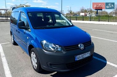 Мінівен Volkswagen Caddy 2012 в Києві
