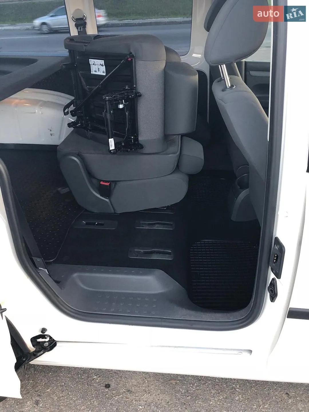 2015 Volkswagen Caddy - мініатюра 11