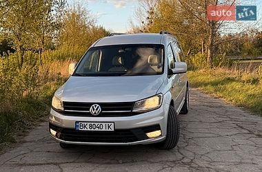 Мінівен Volkswagen Caddy 2016 в Млиніві