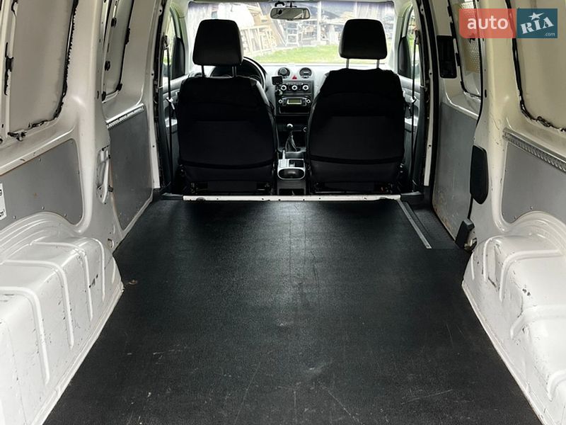Вантажний фургон Volkswagen Caddy 2012 в Верховині