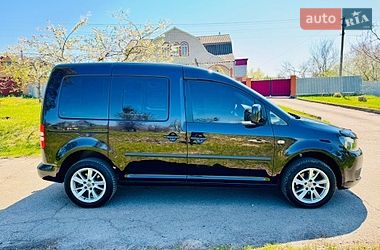 Мінівен Volkswagen Caddy 2012 в Ромнах