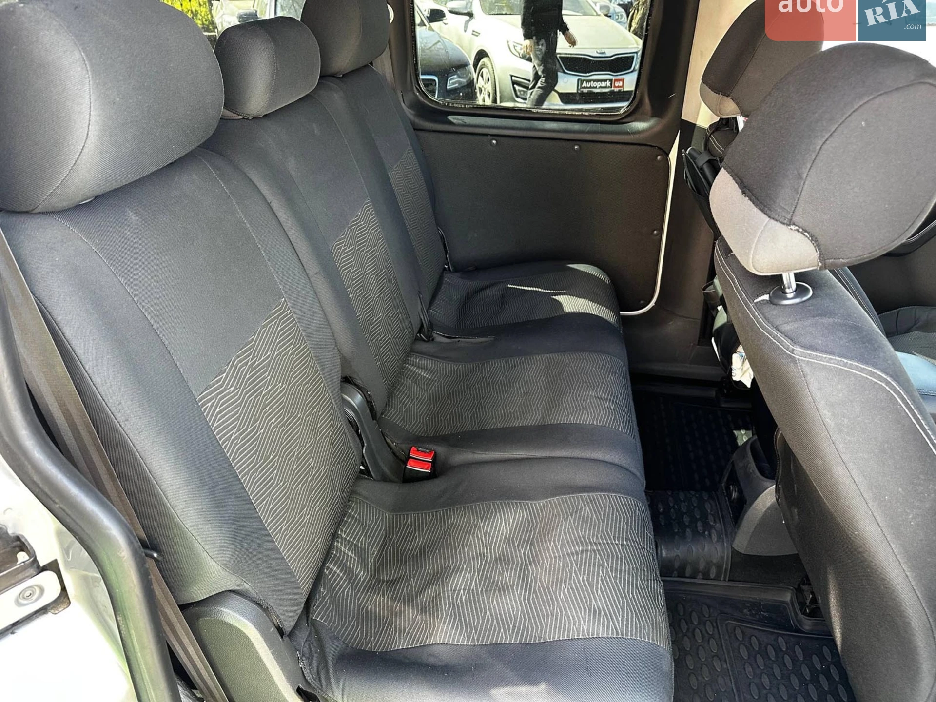 2011 Volkswagen Caddy - мініатюра 24