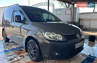 Грузовой фургон Volkswagen Caddy 2011 в Новопетровке