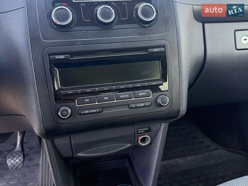 Минивэн Volkswagen Caddy 2010 в Киеве