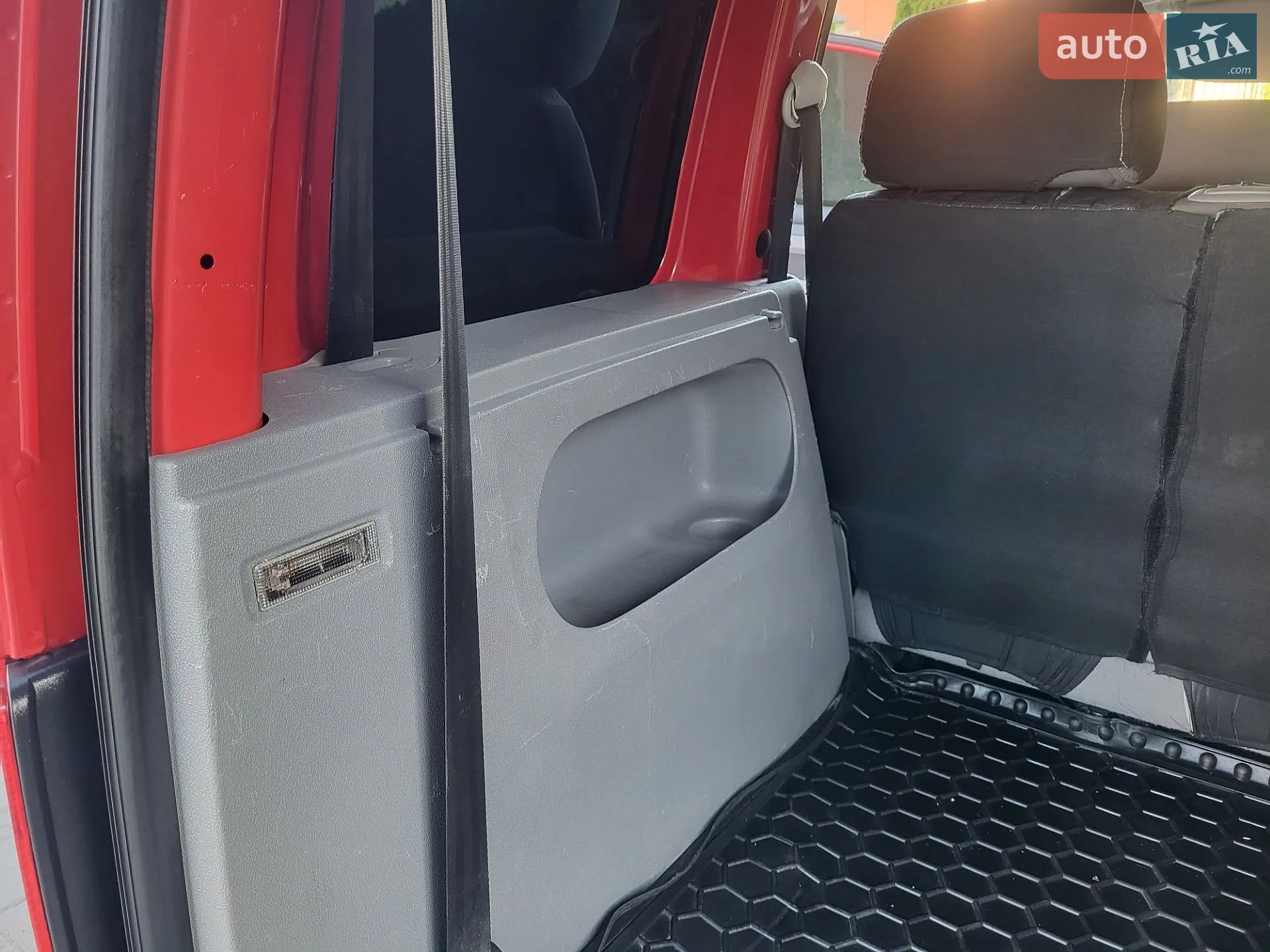 2010 Volkswagen Caddy - мініатюра 31