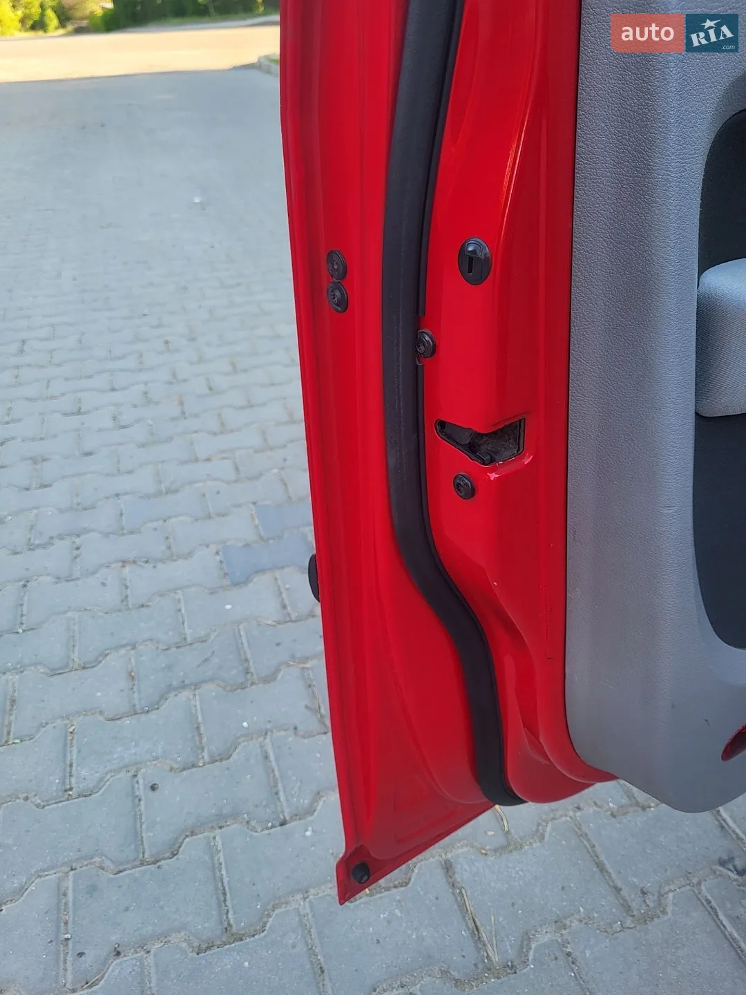 2010 Volkswagen Caddy - мініатюра 128