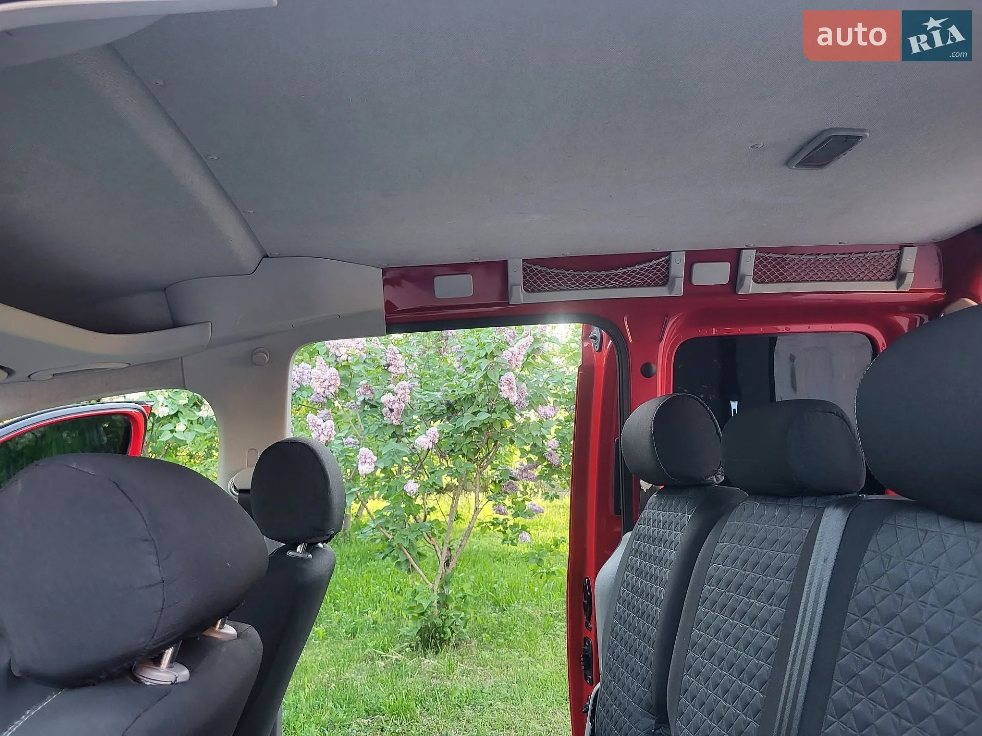 2010 Volkswagen Caddy - мініатюра 136