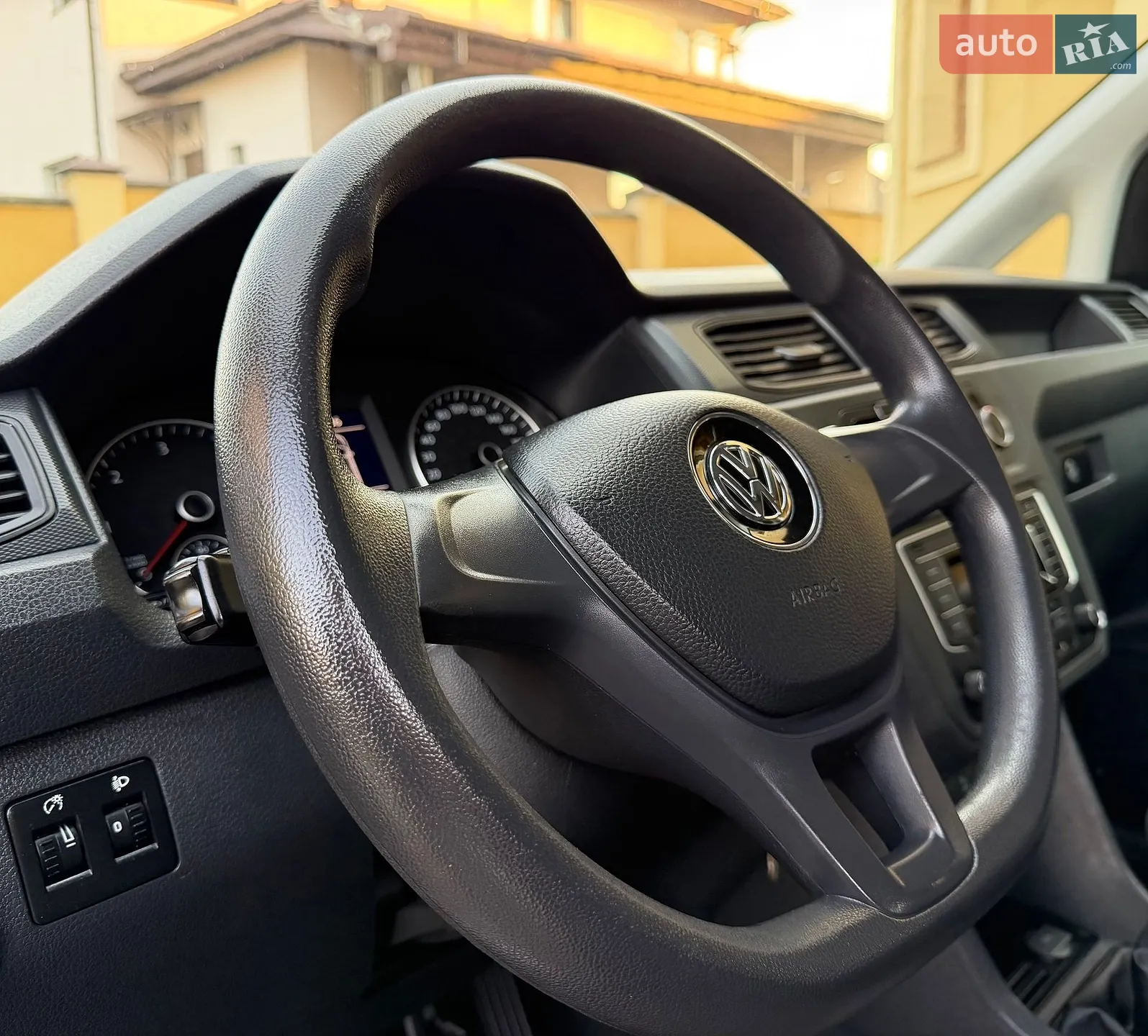 2017 Volkswagen Caddy - мініатюра 52