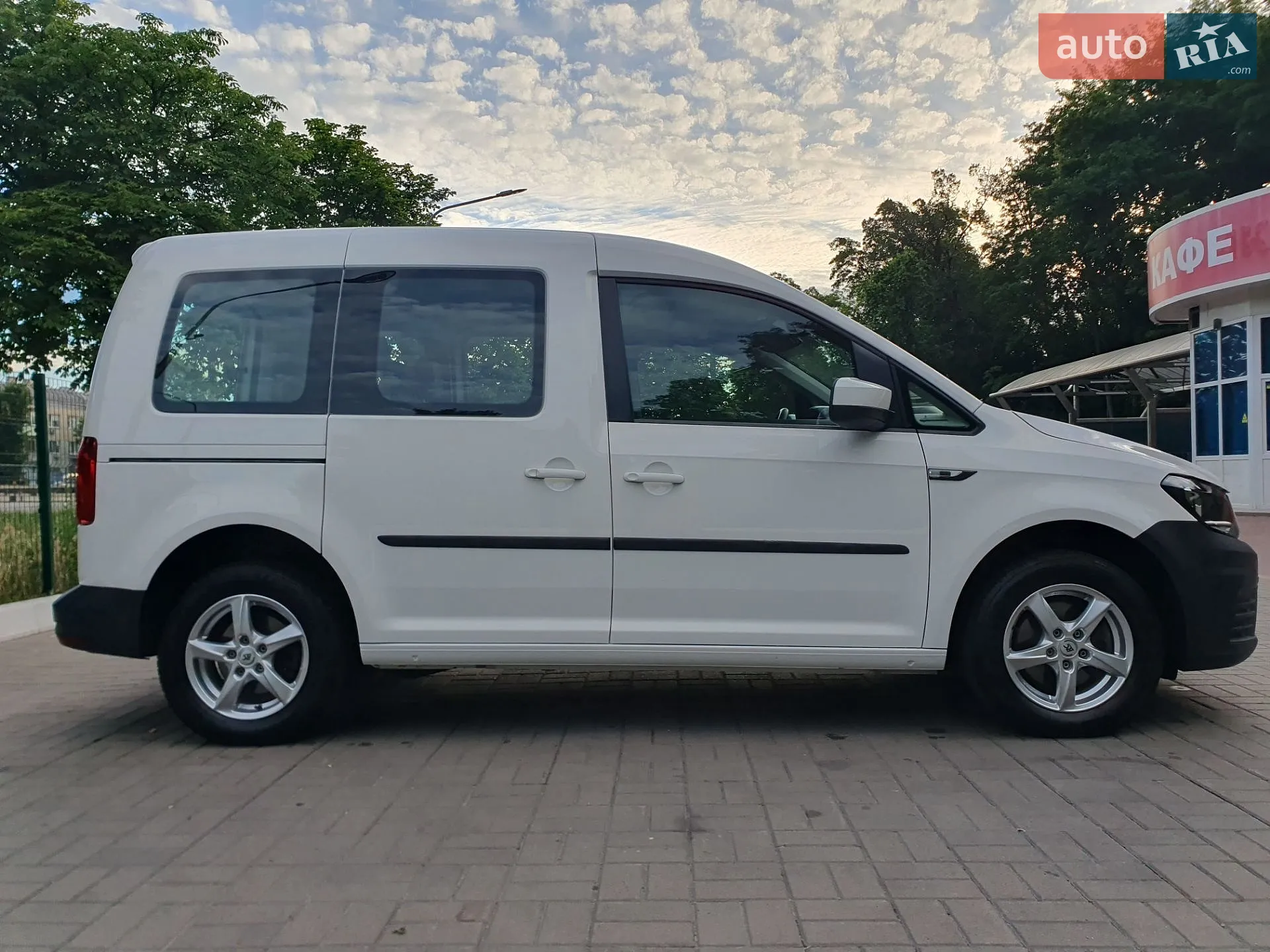 2018 Volkswagen Caddy - мініатюра 12