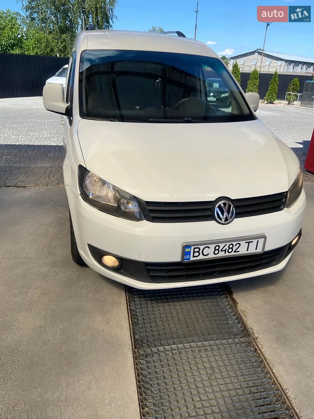 2010 Volkswagen Caddy - фото 1