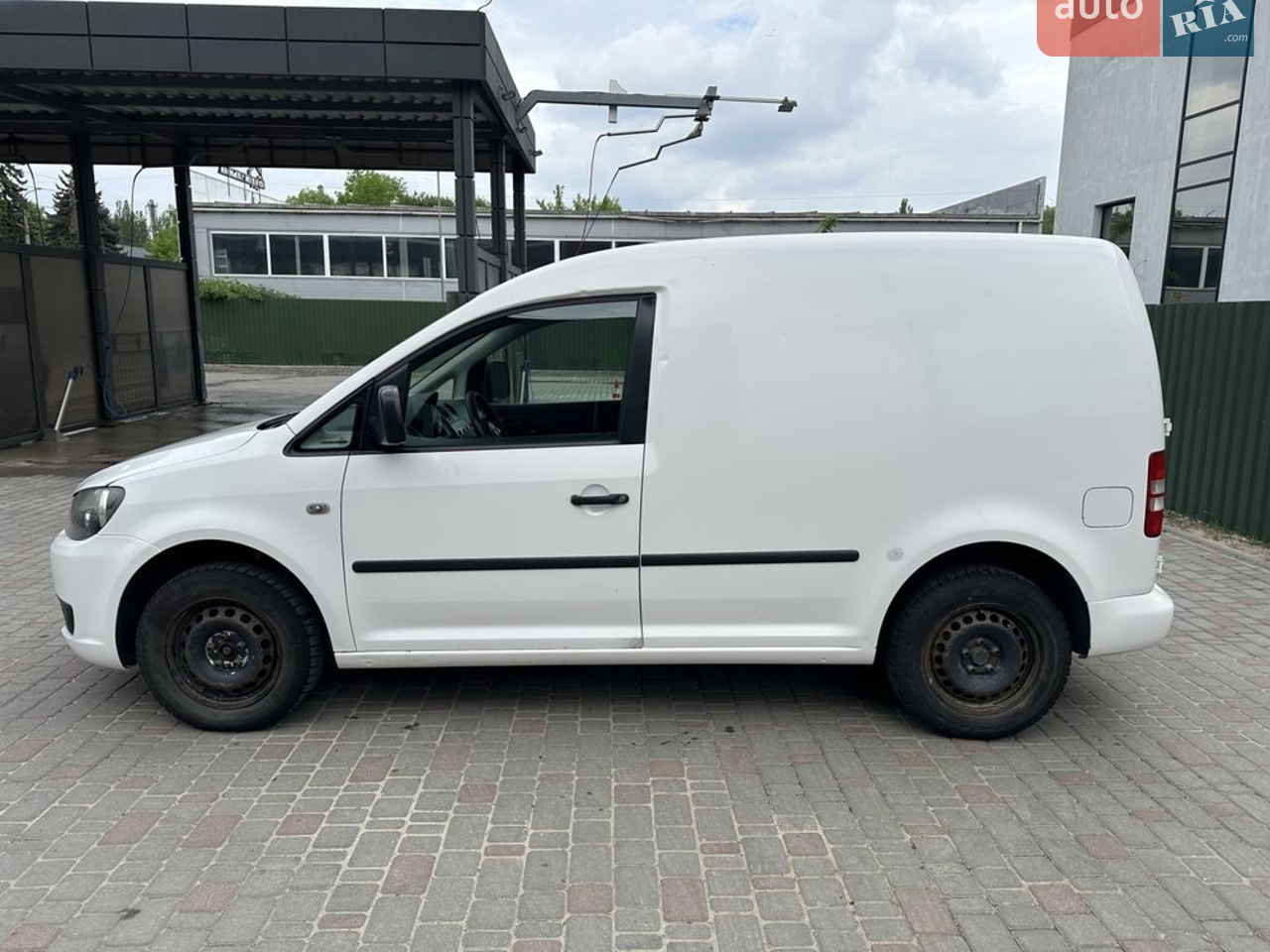 2010 Volkswagen Caddy - мініатюра 157