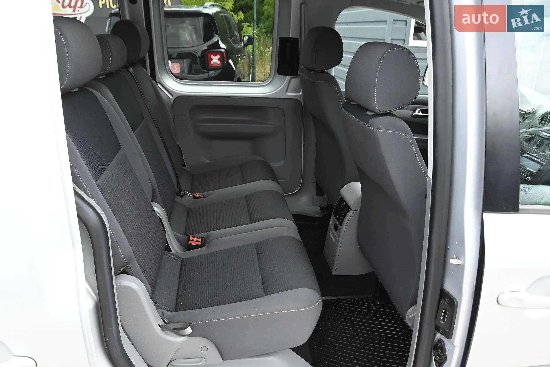 2010 Volkswagen Caddy - мініатюра 25