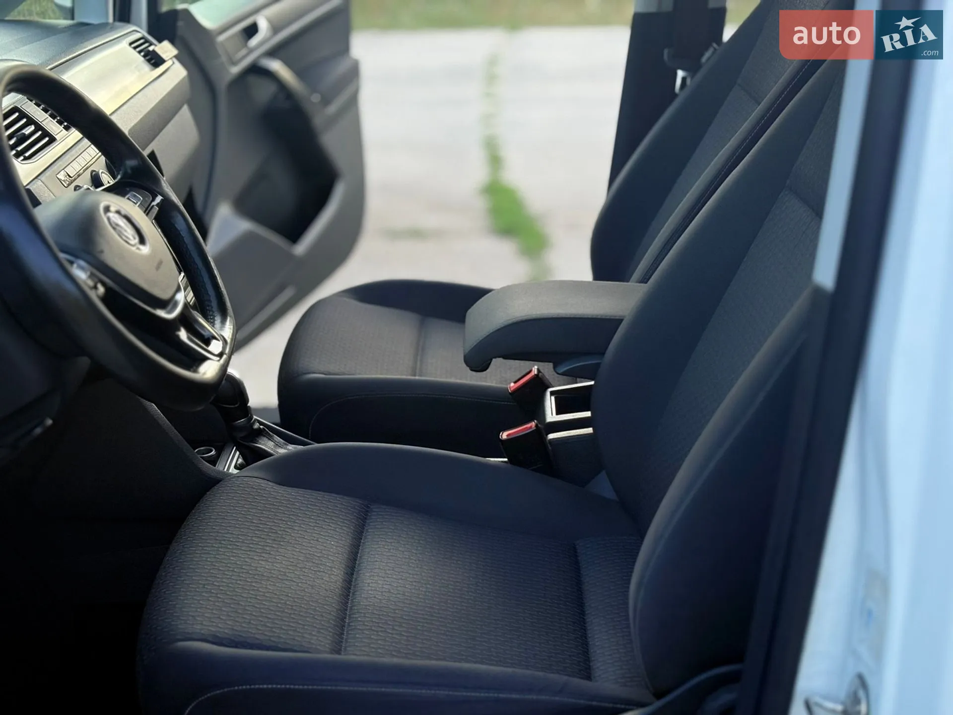 2018 Volkswagen Caddy - мініатюра 30