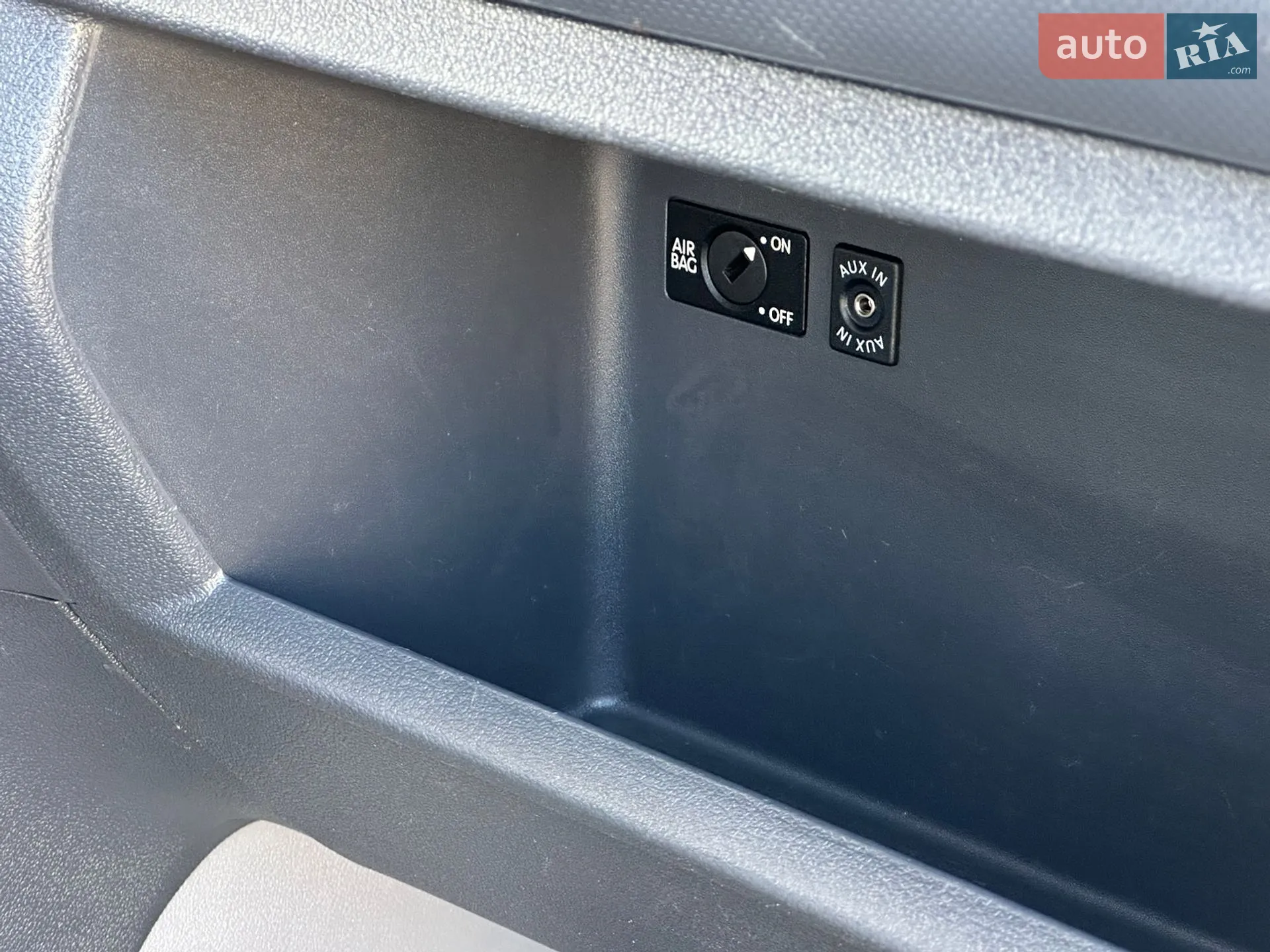 2010 Volkswagen Caddy - мініатюра 28