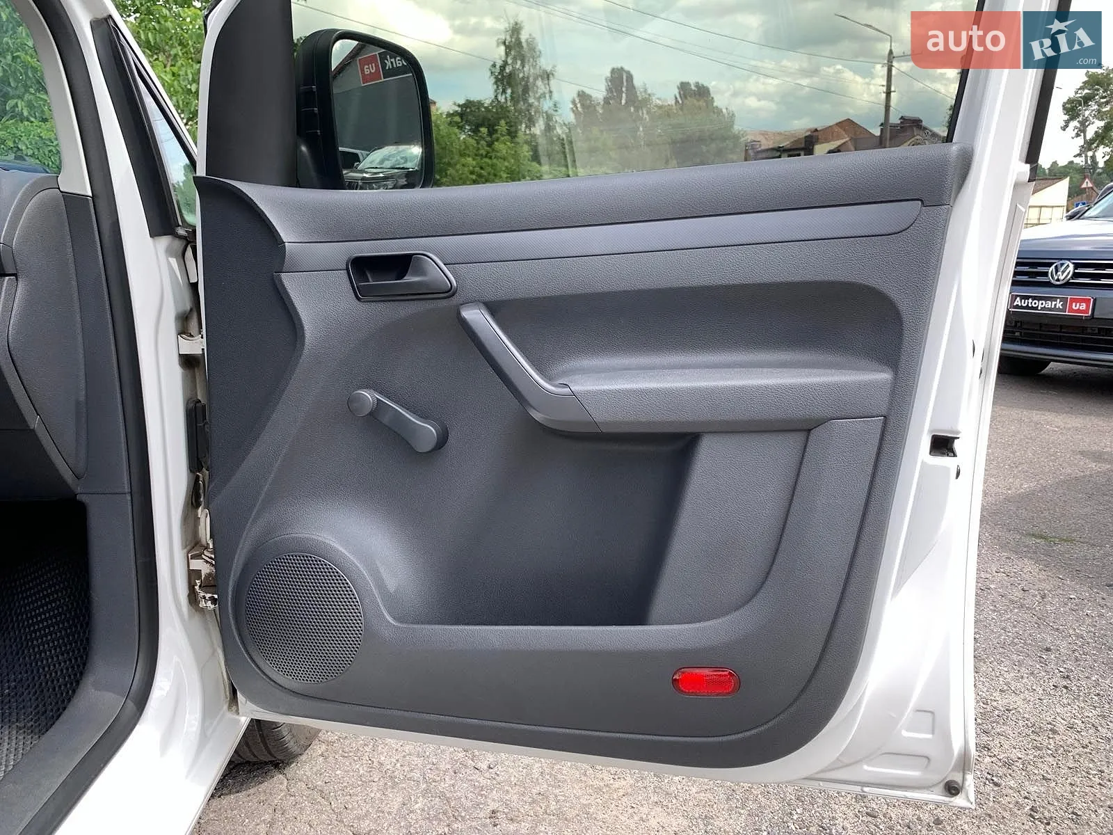 2015 Volkswagen Caddy - мініатюра 15