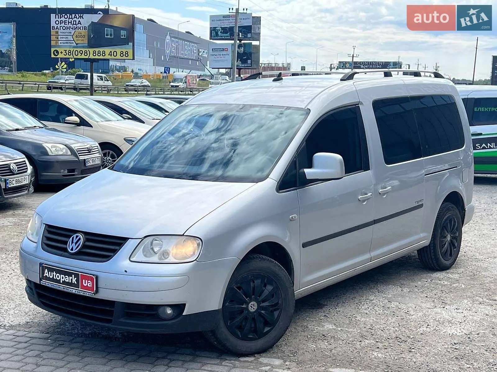 2010 Volkswagen Caddy - фото 1