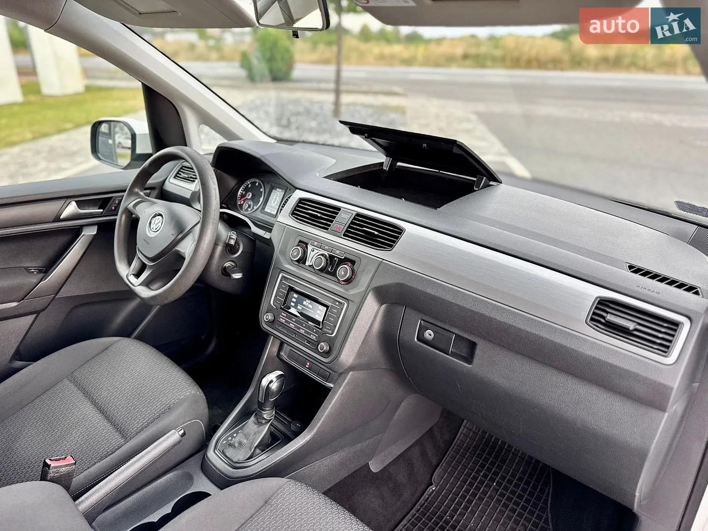 2018 Volkswagen Caddy - мініатюра 26