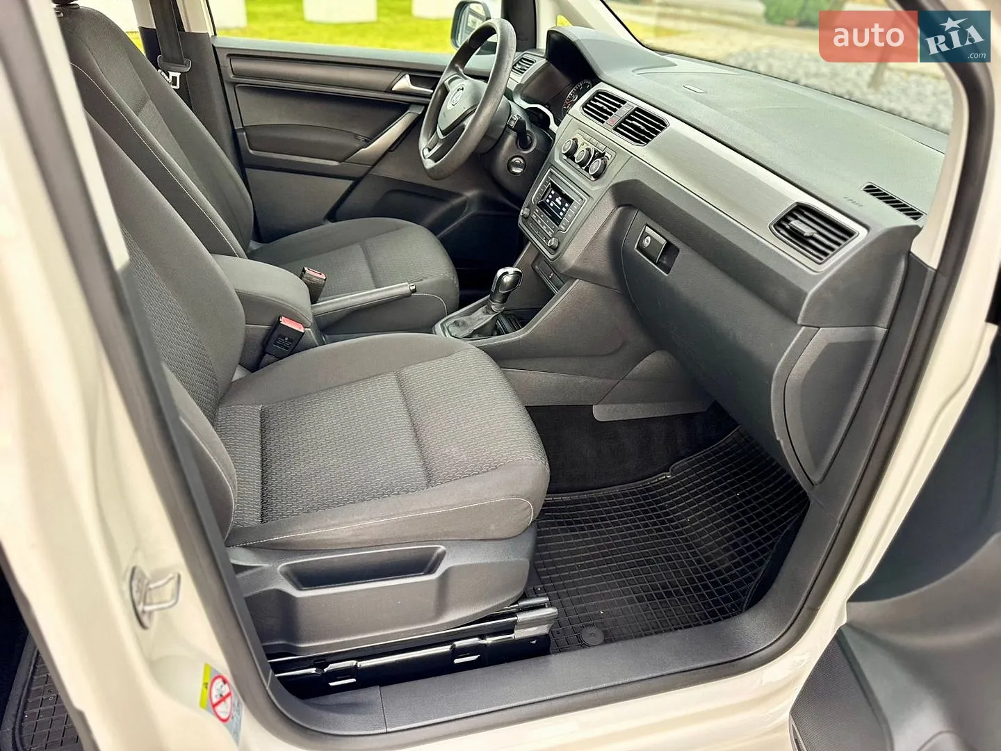 2018 Volkswagen Caddy - мініатюра 27