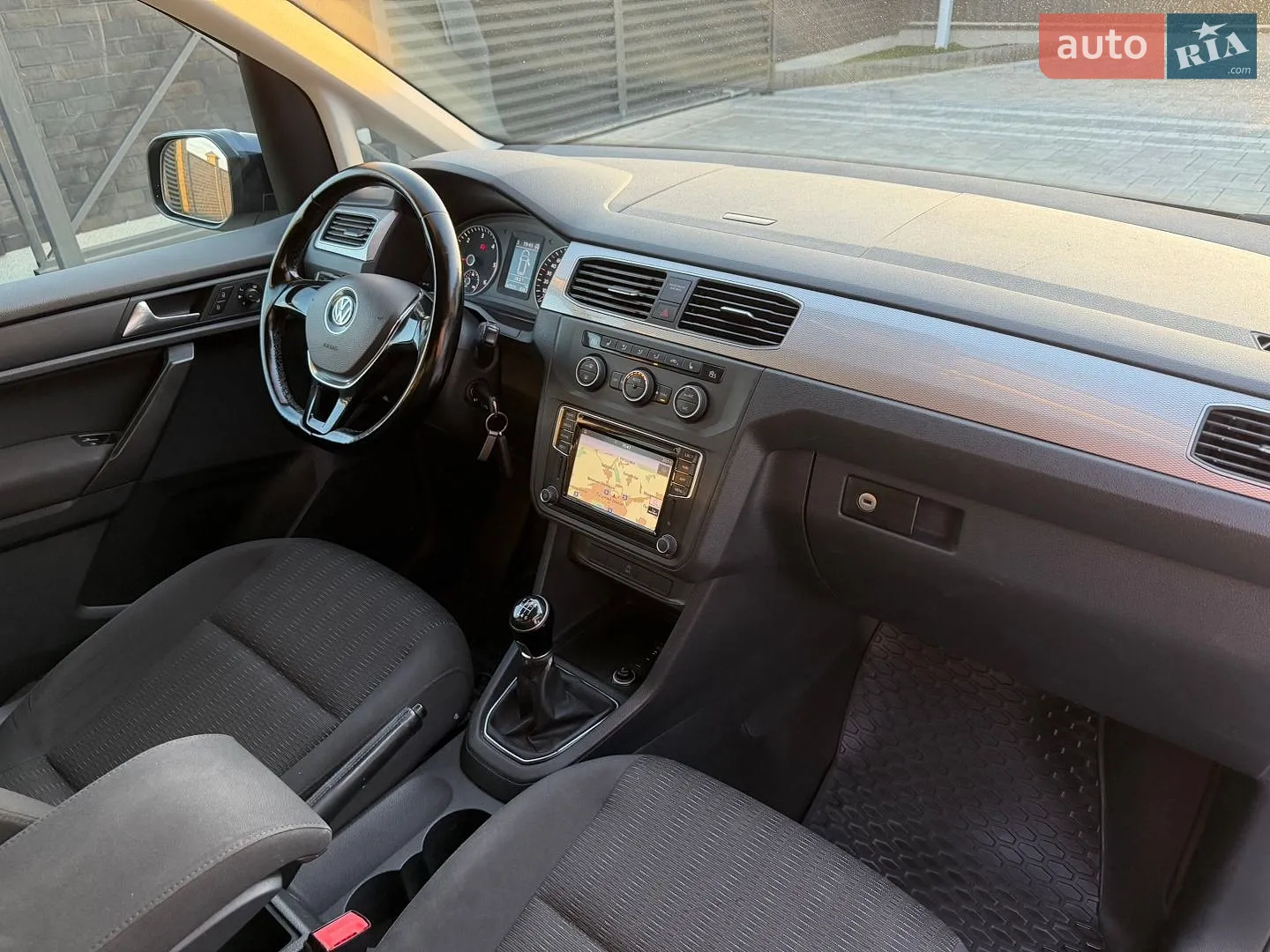2017 Volkswagen Caddy - мініатюра 29