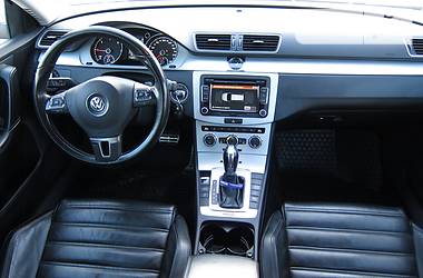 Универсал Volkswagen Carat 2012 в Днепре