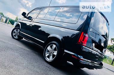 Минивэн Volkswagen Caravelle 2017 в Киеве