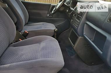 Мінівен Volkswagen Caravelle 2003 в 