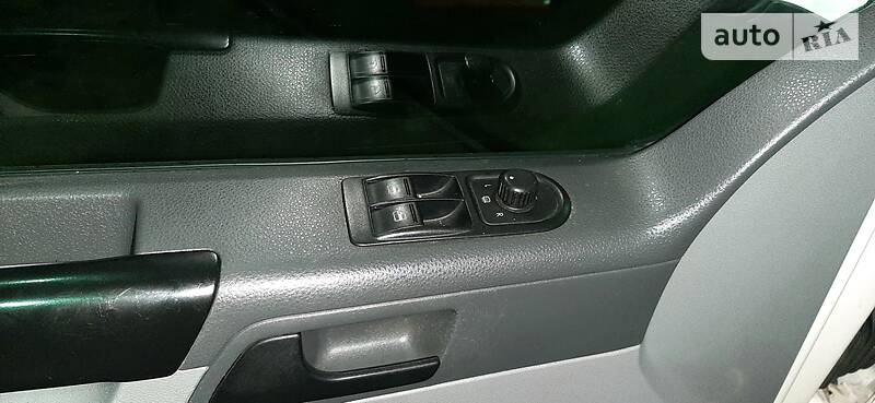 Минивэн Volkswagen Caravelle 2008 в Киеве фото 5 Минивэн Volkswagen Caravelle 2008 в Киеве
