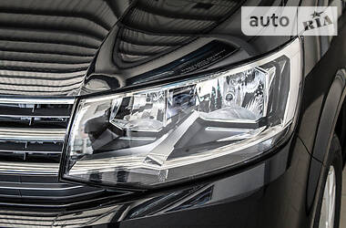 Вантажопасажирський фургон Volkswagen Caravelle 2019 в 