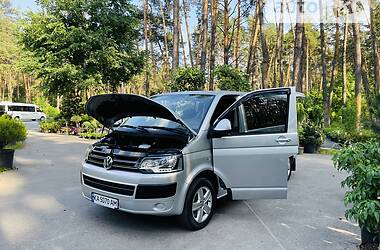 Минивэн Volkswagen Caravelle 2014 в Киеве