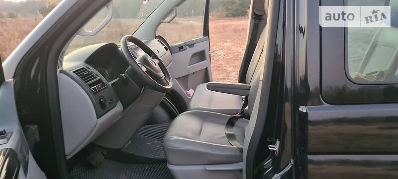 Минивэн Volkswagen Caravelle 2010 в Днепре