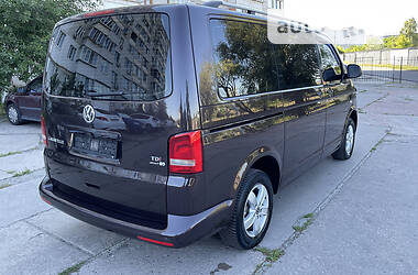 Минивэн Volkswagen Caravelle 2015 в Киеве