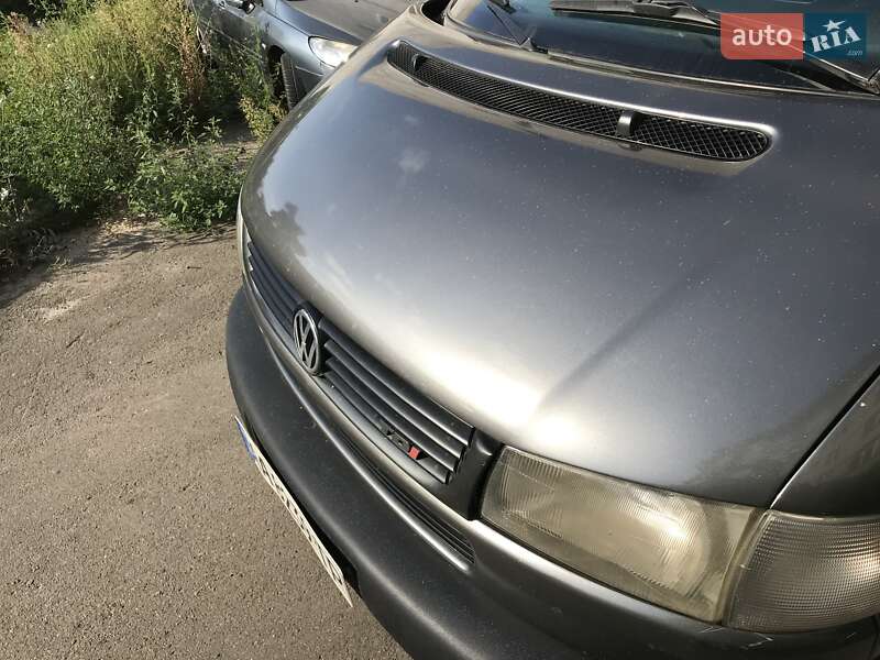 Минивэн Volkswagen Caravelle 1999 в Киеве