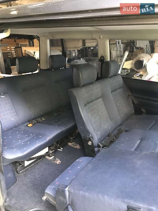 Минивэн Volkswagen Caravelle 1999 в Киеве