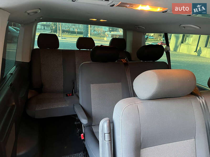 Мінівен Volkswagen Caravelle 2011 в Кривому Розі