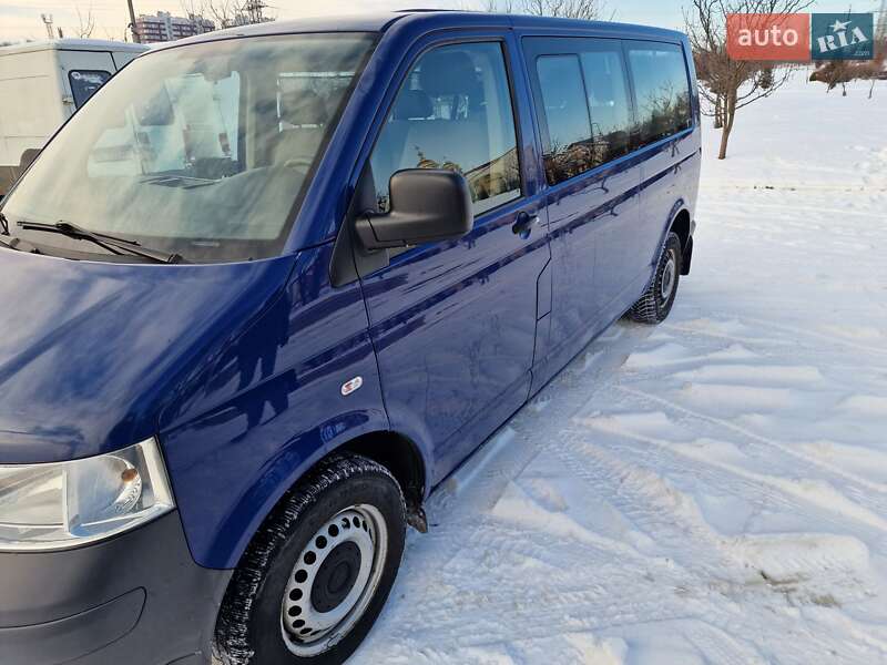 Минивэн Volkswagen Caravelle 2008 в Львове