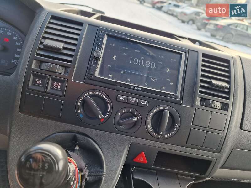 Минивэн Volkswagen Caravelle 2008 в Львове