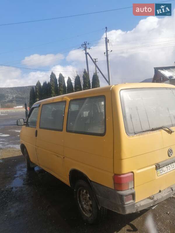 Минивэн Volkswagen Caravelle 1994 в Сколе