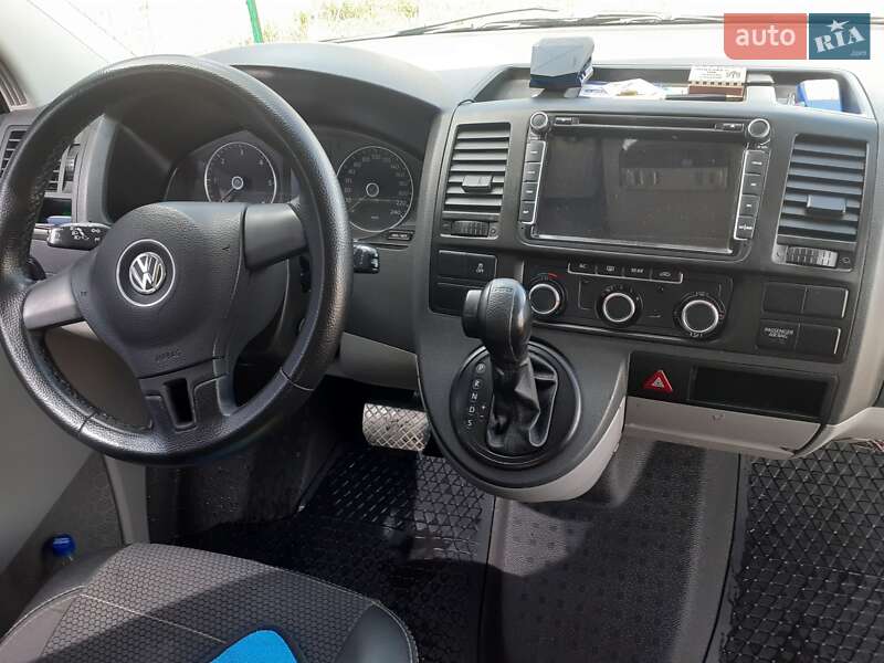 Мінівен Volkswagen Caravelle 2011 в Харкові