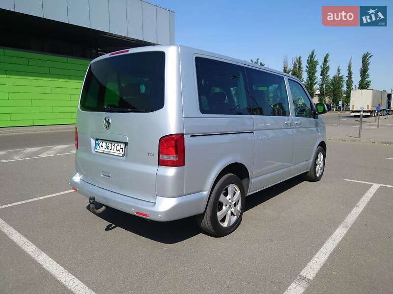 Минивэн Volkswagen Caravelle 2012 в Киеве