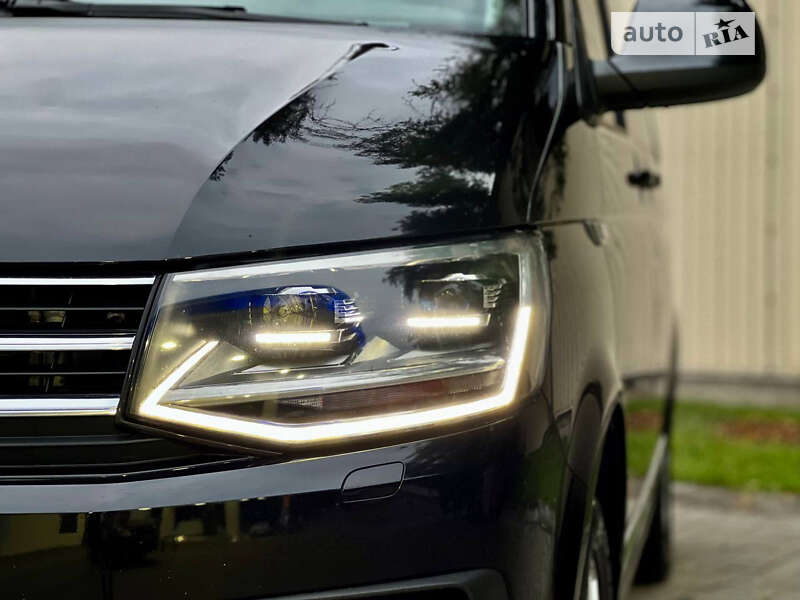 Минивэн Volkswagen Caravelle 2017 в Днепре