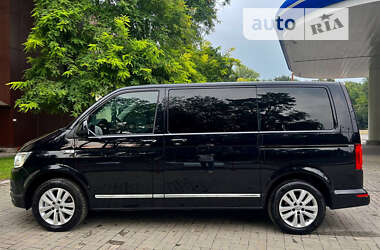 Мінівен Volkswagen Caravelle 2017 в 