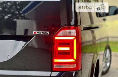 Мінівен Volkswagen Caravelle 2017 в 
