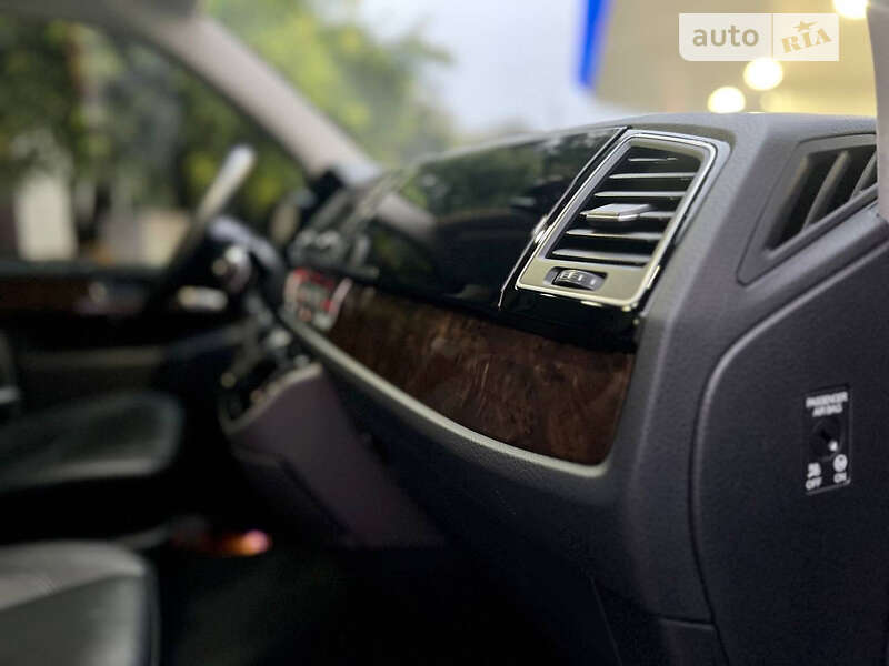 Минивэн Volkswagen Caravelle 2017 в Днепре