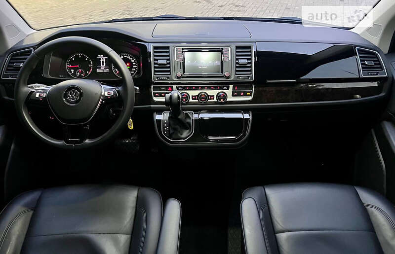 Минивэн Volkswagen Caravelle 2017 в Днепре