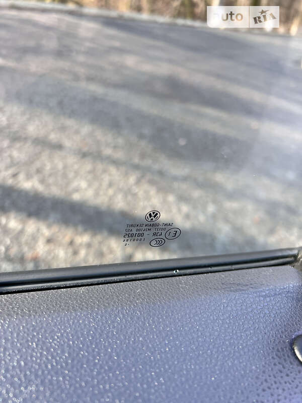 Минивэн Volkswagen Caravelle 2014 в Каменец-Подольском фото 37 Минивэн Volkswagen Caravelle 2014 в Каменец-Подольском